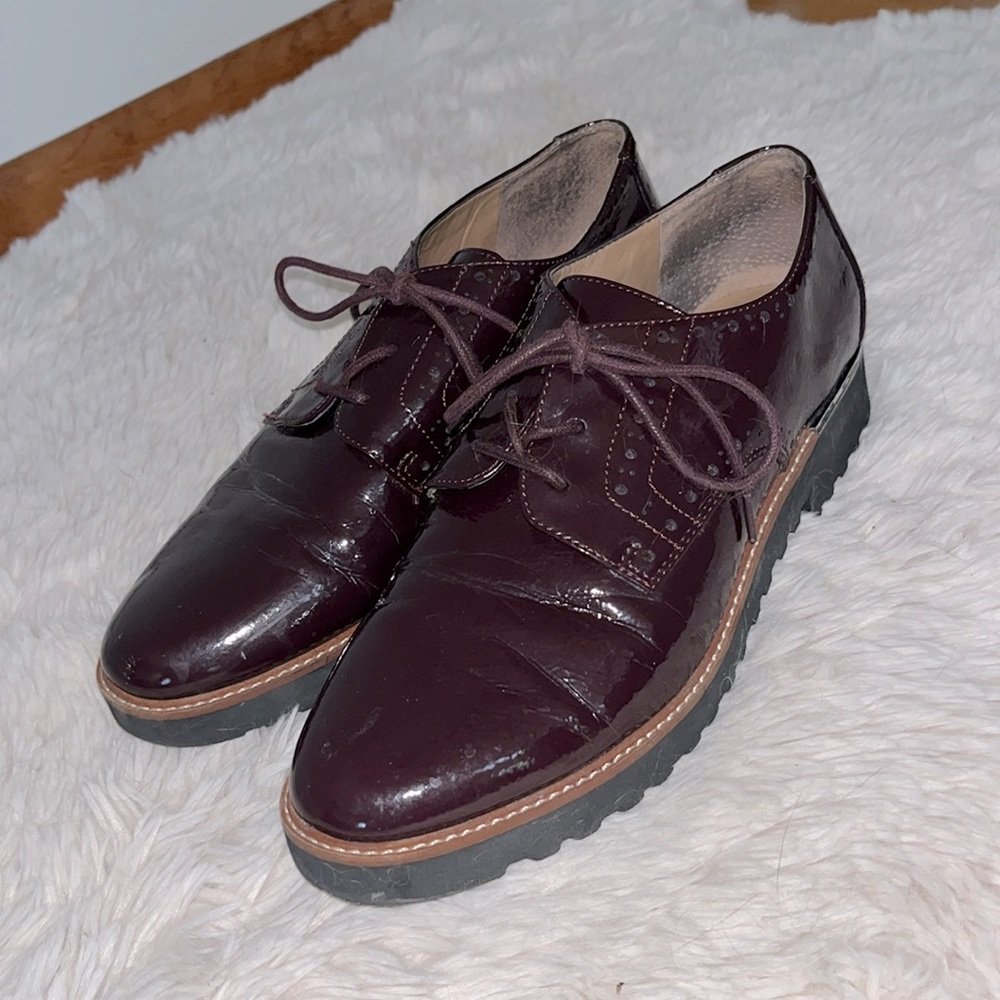 Franco Sarto Women’s Burgundy Patent Leather Oxford shoes; Size 8.5 GUC